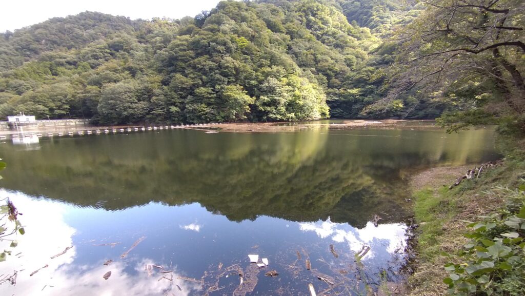 妙義湖の風景