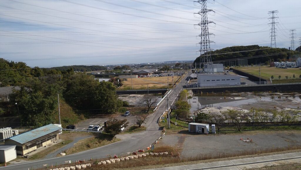 三名川ダムの天端から見た風景
