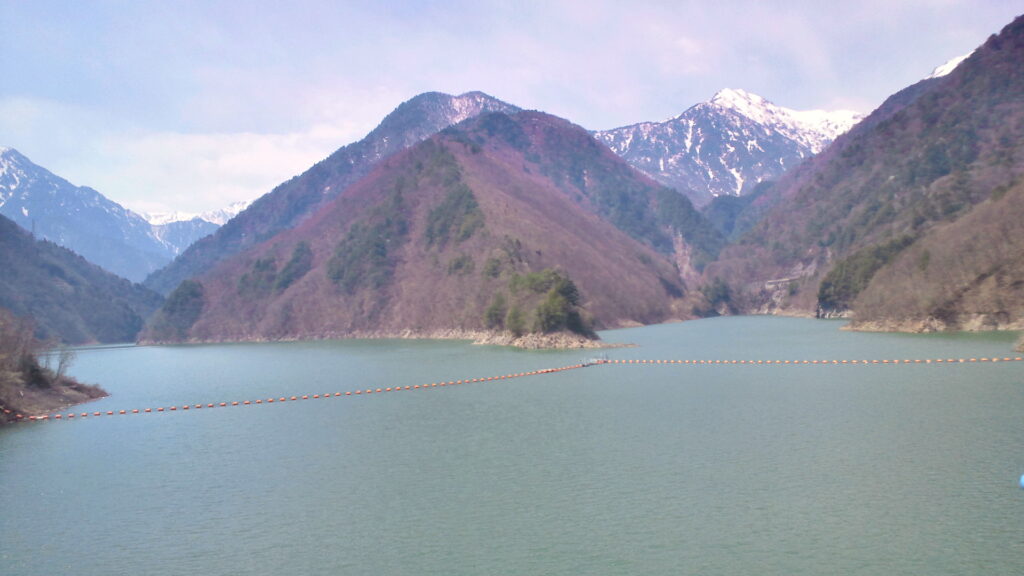 龍神湖の風景