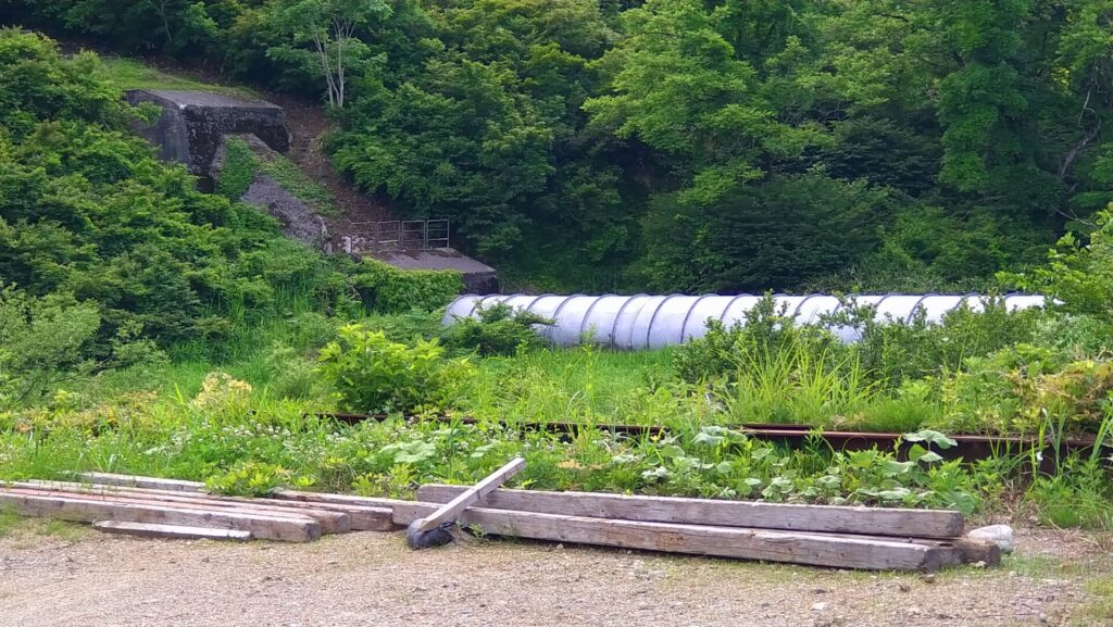 伊南川発電所の送水管