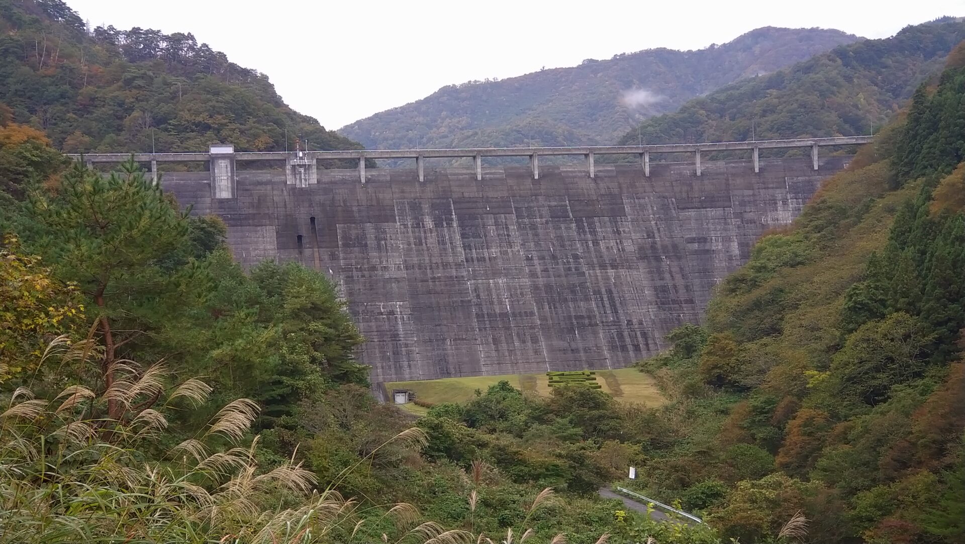 東山ダム