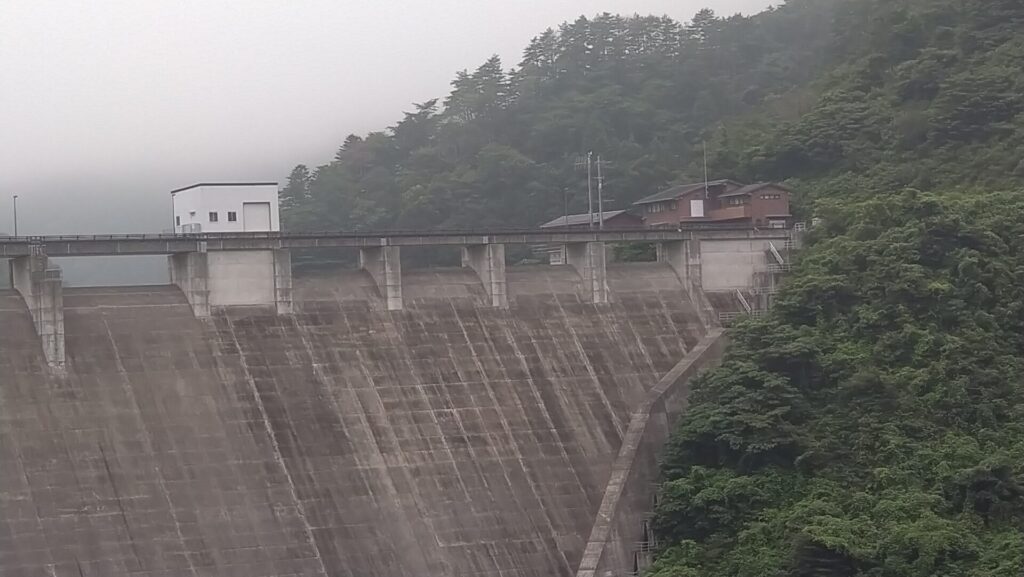 滝川ダムの管理所