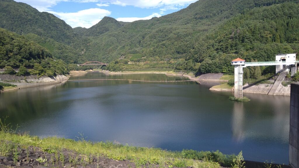 能泉湖の風景