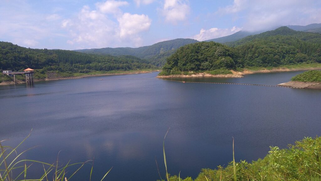 藍染湖の風景