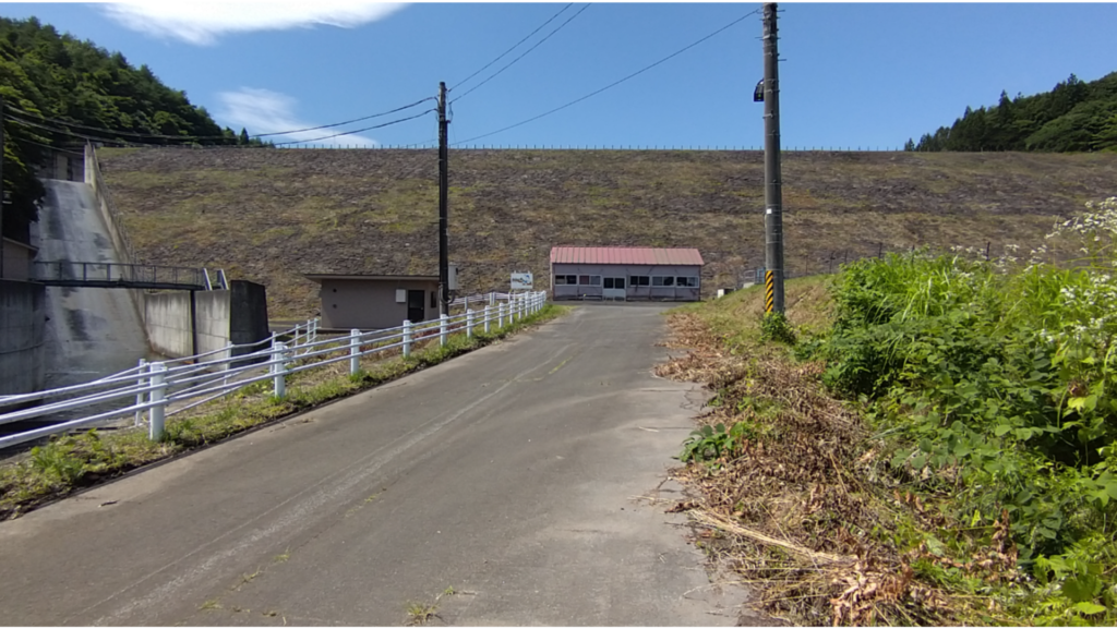 下流側から見た保野川ダム