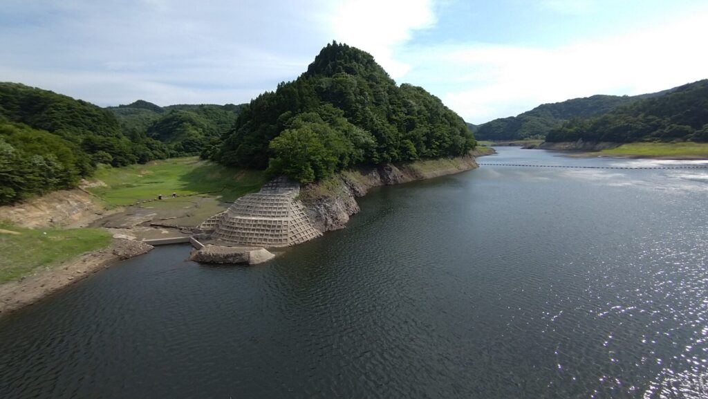 あさひな湖の風景