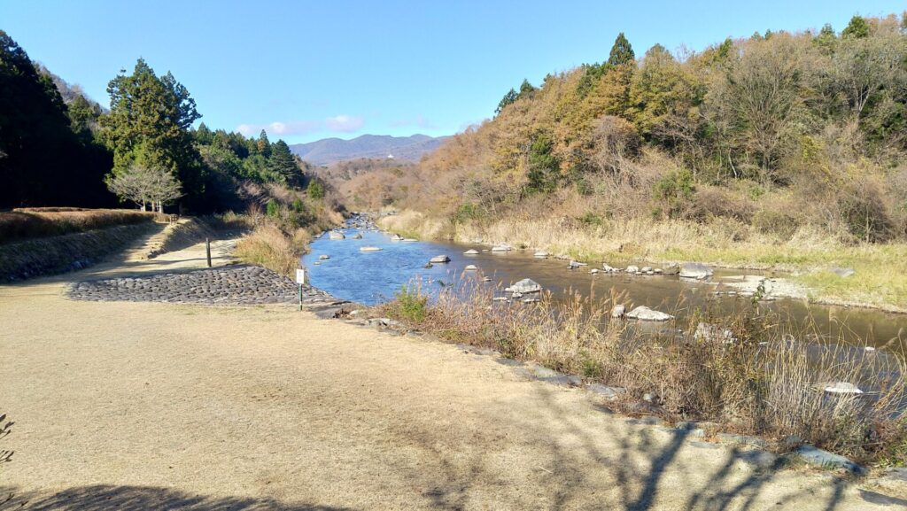 那須疏水公園から見える那珂川の風景