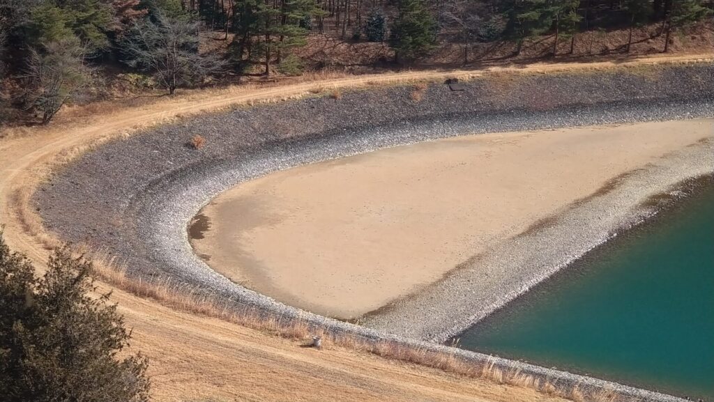 赤田調整池の風景