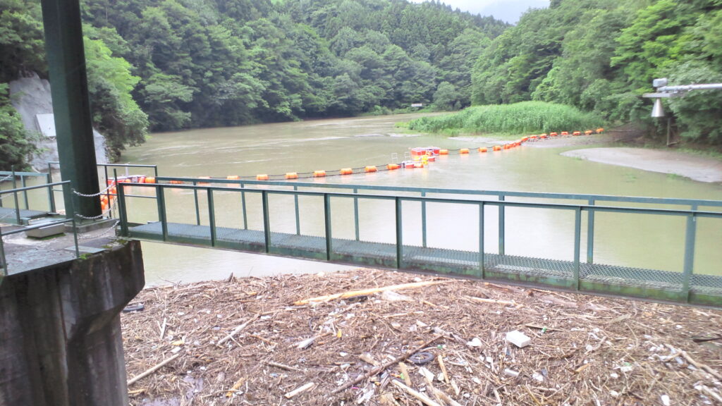 奥相模湖の風景