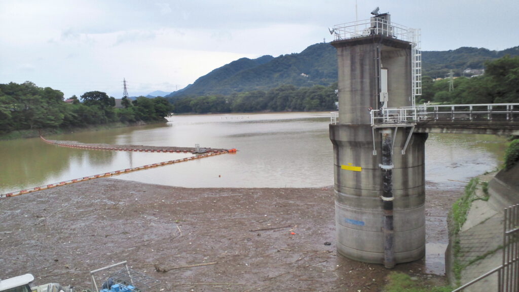 津久井湖の風景