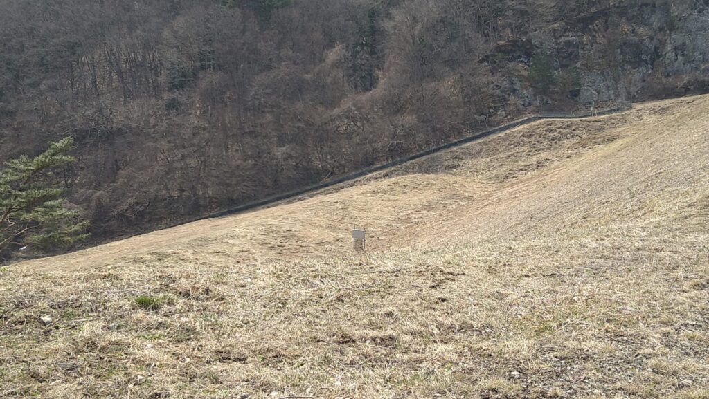 三ツ森ダムのダム下