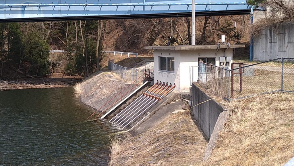 三ツ森ダムの取水設備