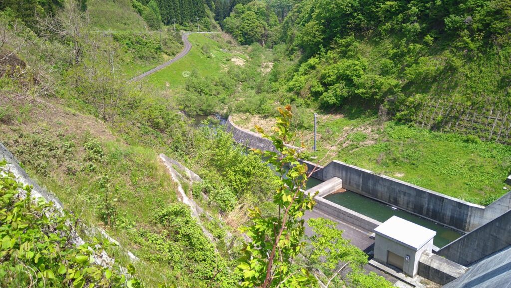 留山川ダムの減勢工