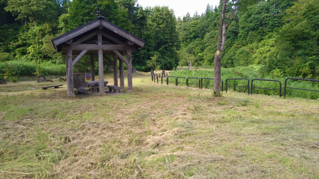 城川ダムの公園