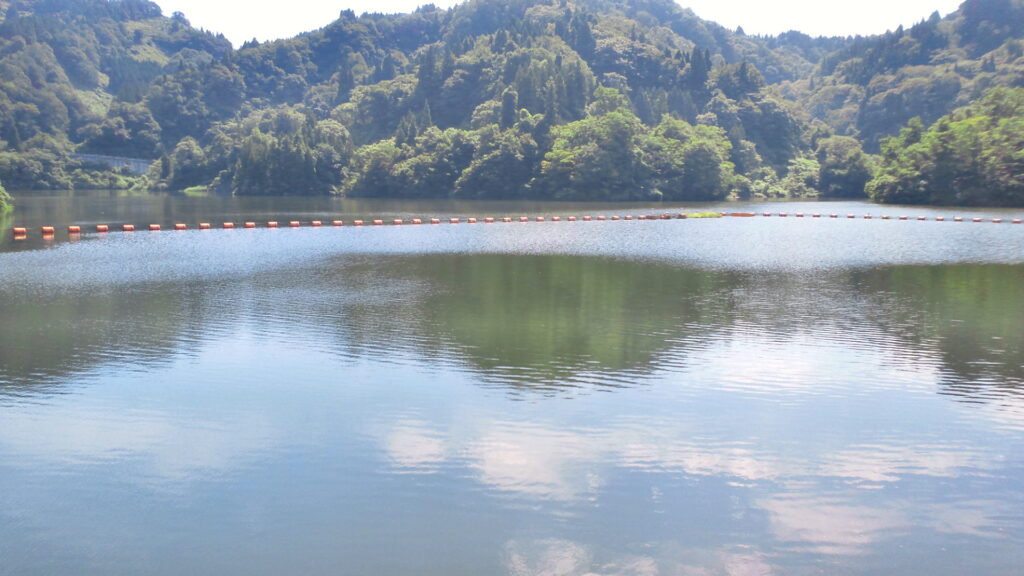 栃ヶ原ダムのダム湖