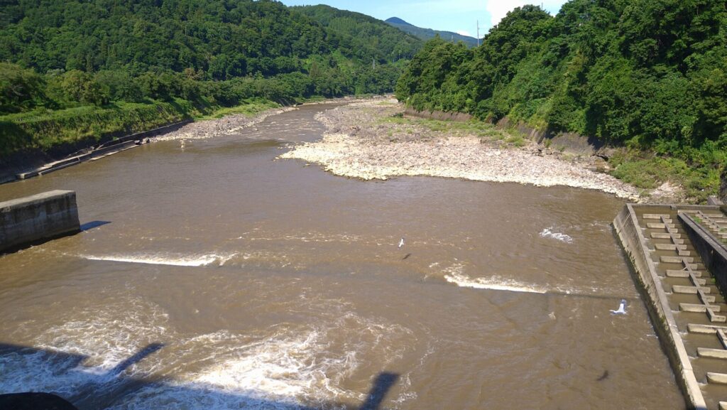 西大滝ダムより下流側