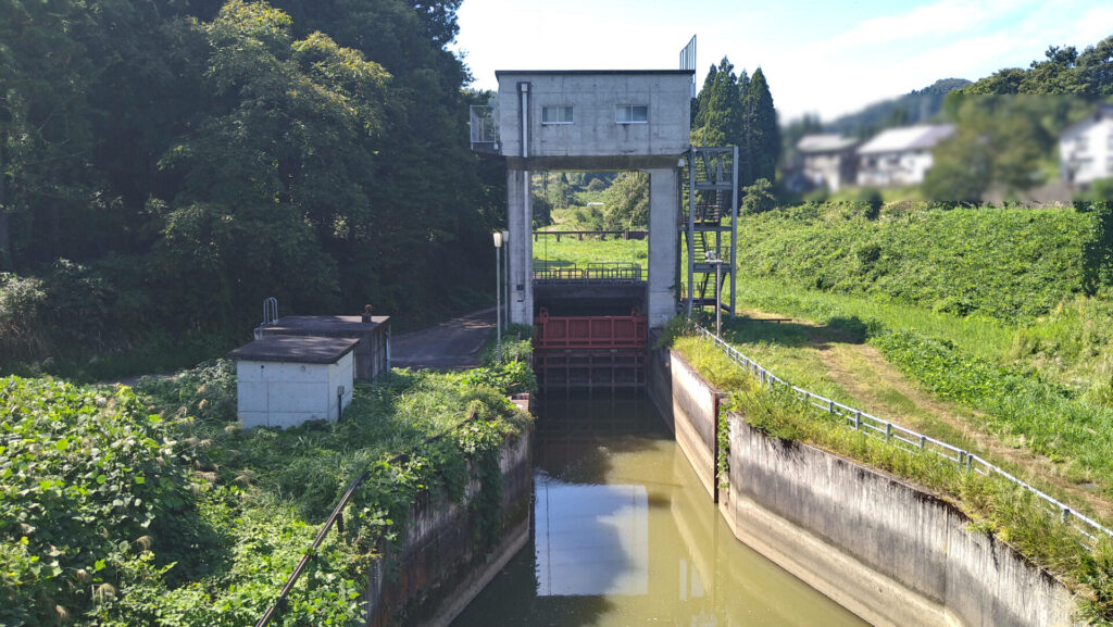 樽沢川のゲート