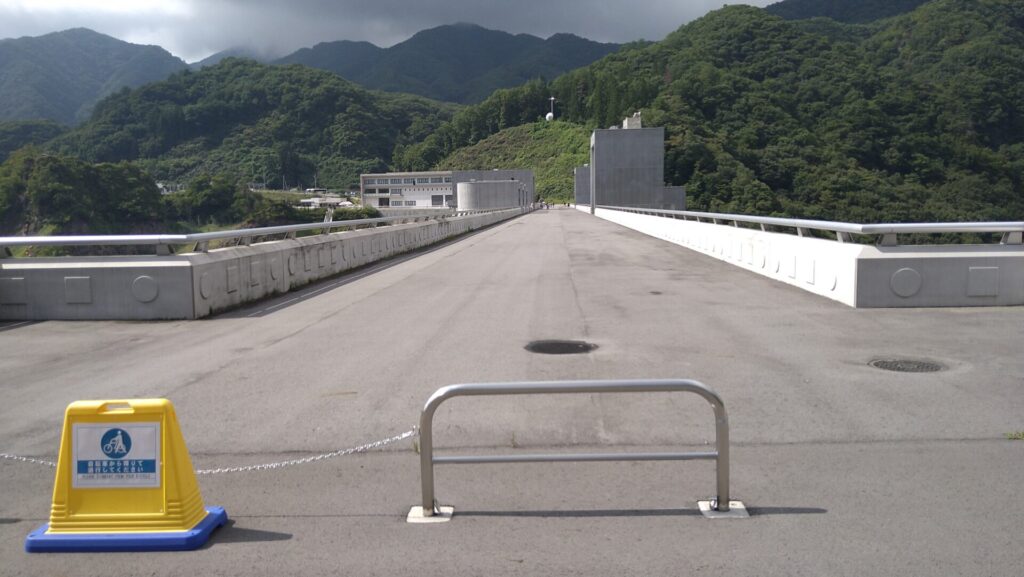 八ッ場ダムの天端