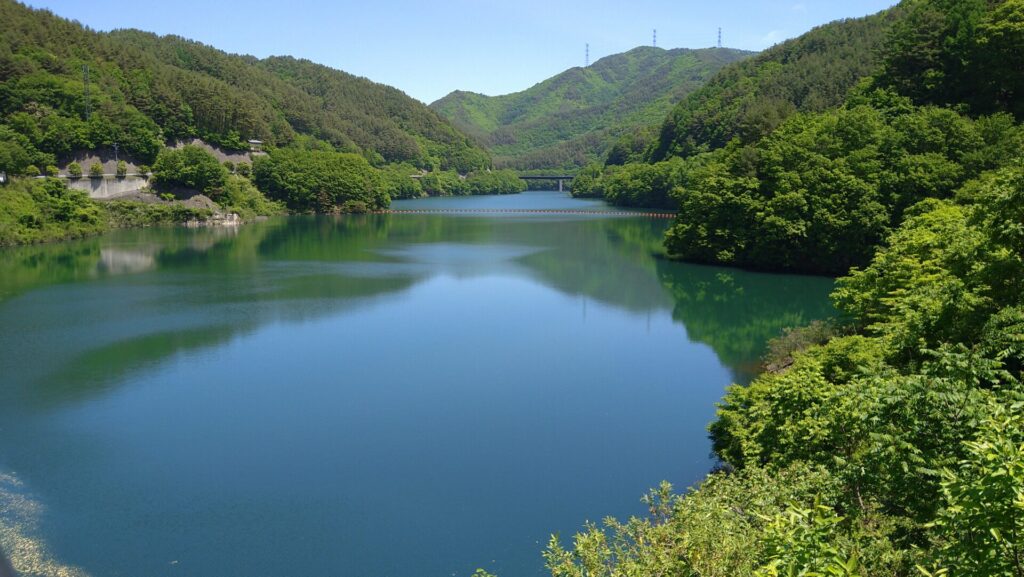 もみじ湖の風景