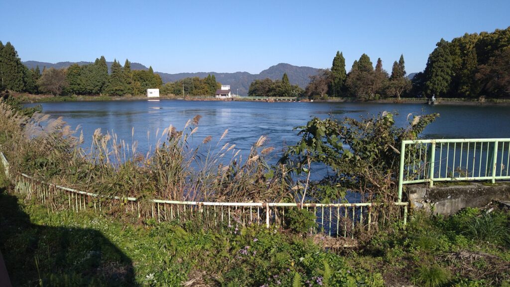 沖ノ原調整池の風景