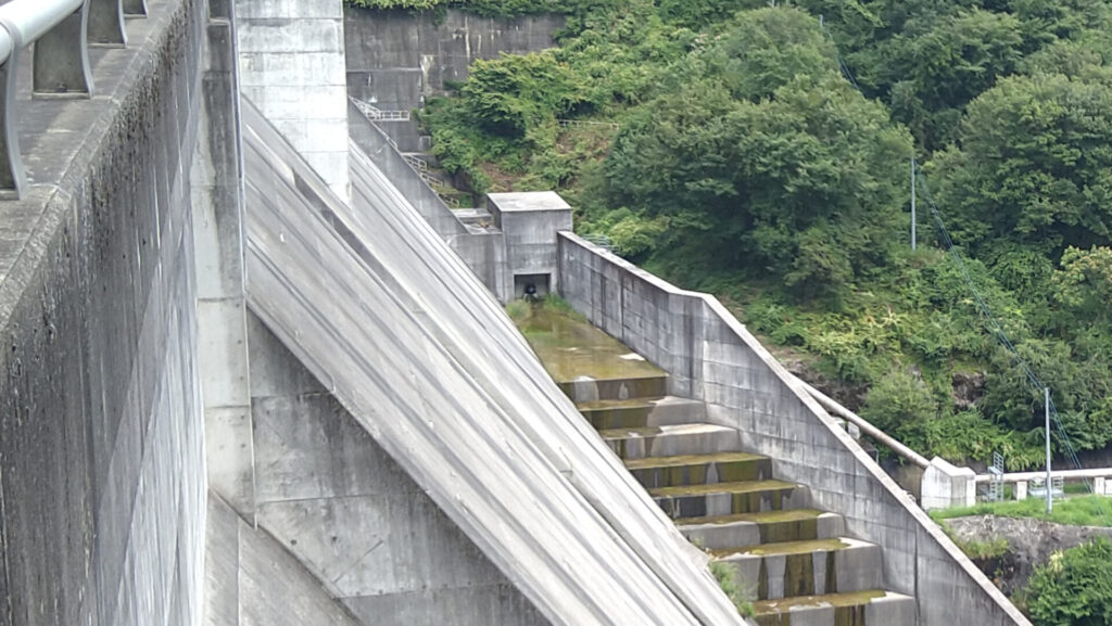 片桐ダムのホロージェットバルブ