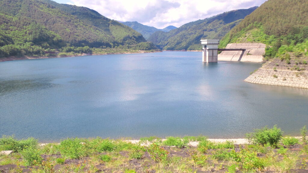 奥木曽湖の風景