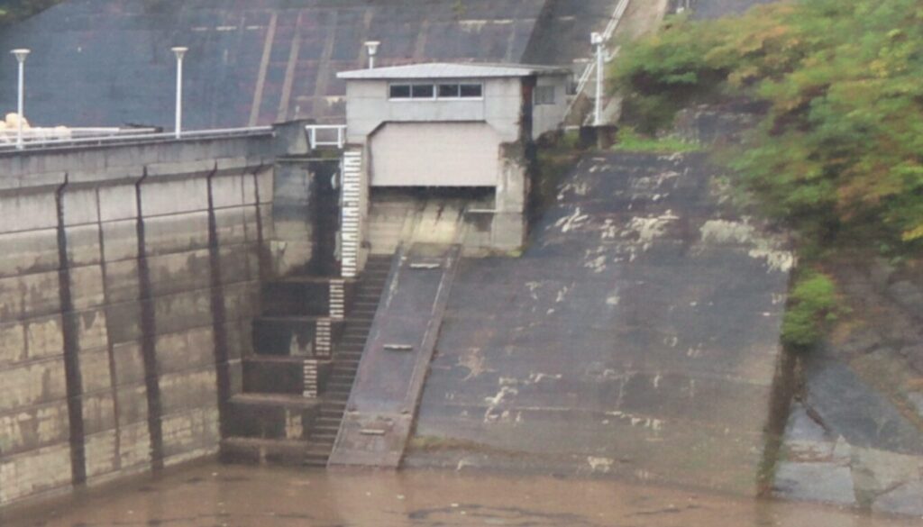 奥裾花ダムのインクライン