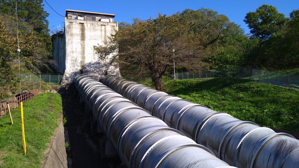 小諸発電所の水圧鉄管