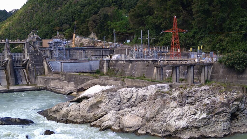 小田切ダム沈砂池