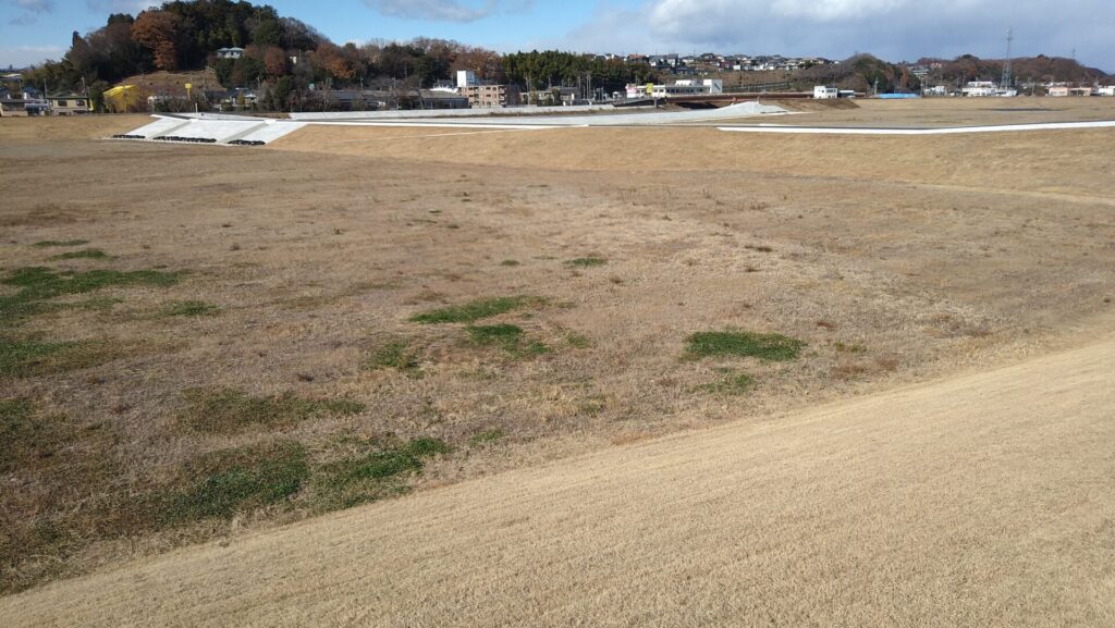 岩曽調節池の風景