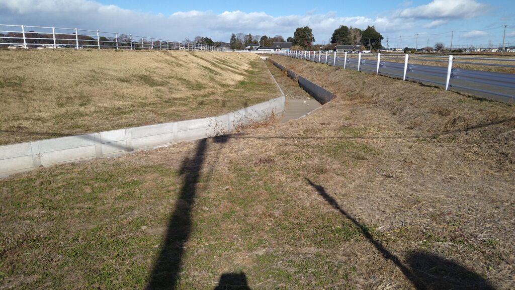 岩曽調節池の風景