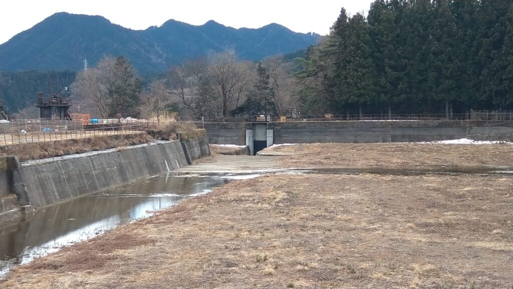 所野調整池の風景