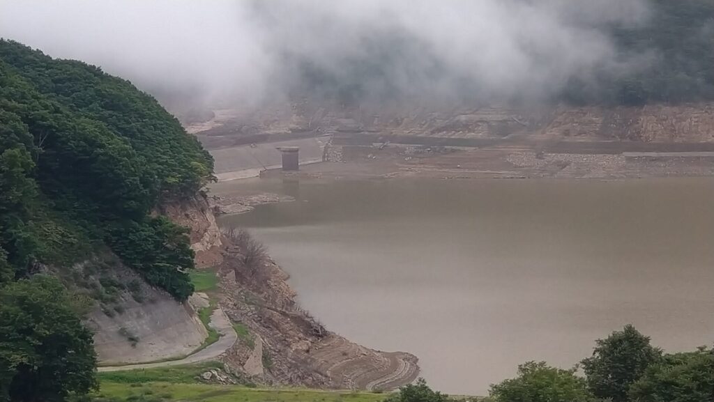 石淵ダムの風景