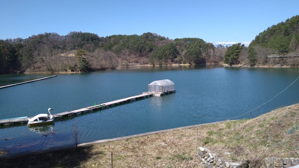 美鈴湖の風景