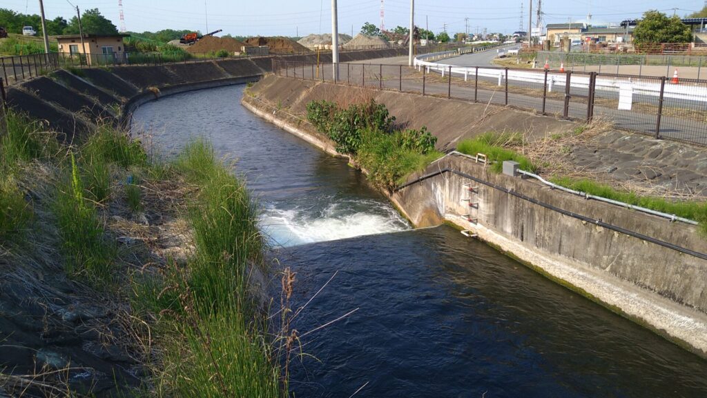 神流川頭首工の新水路