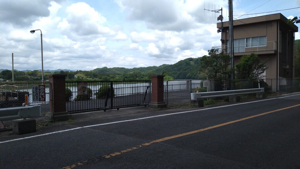 辰ノ口堰の管理所