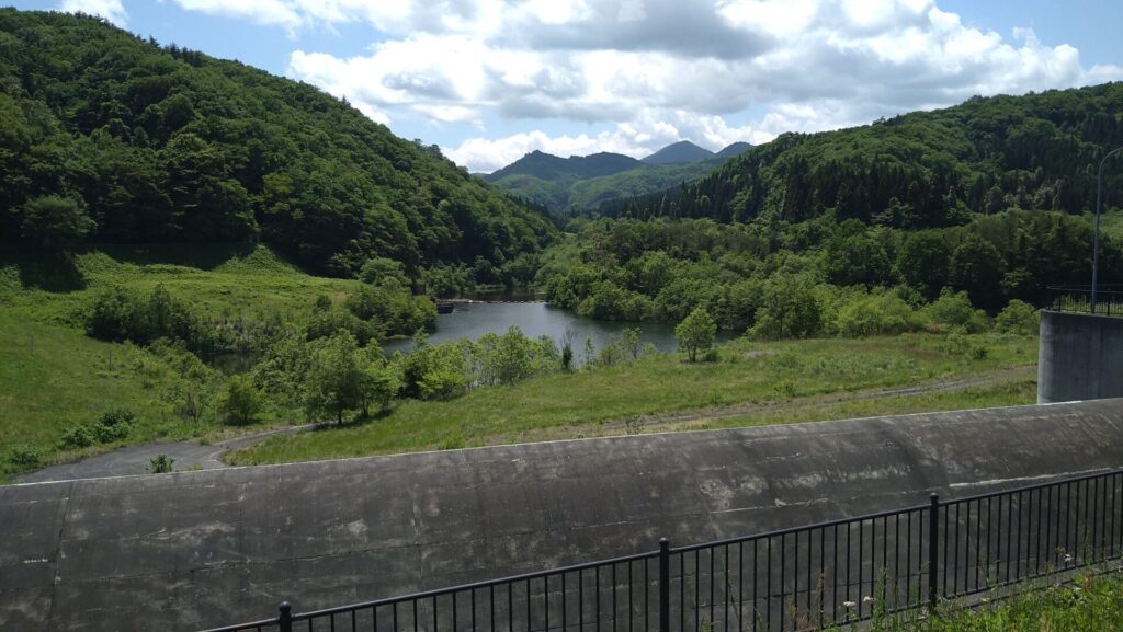 衣川1号ダムのダム湖
