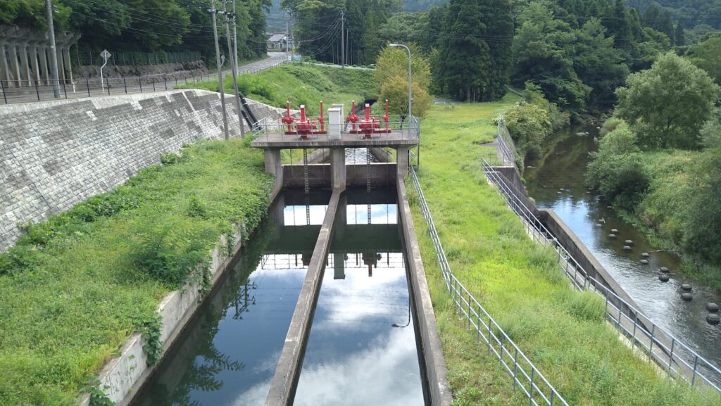 新田堰頭首工の沈砂池