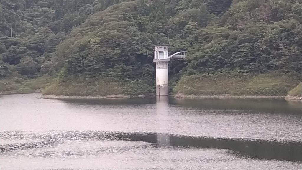 田瀬ダムの取水設備
