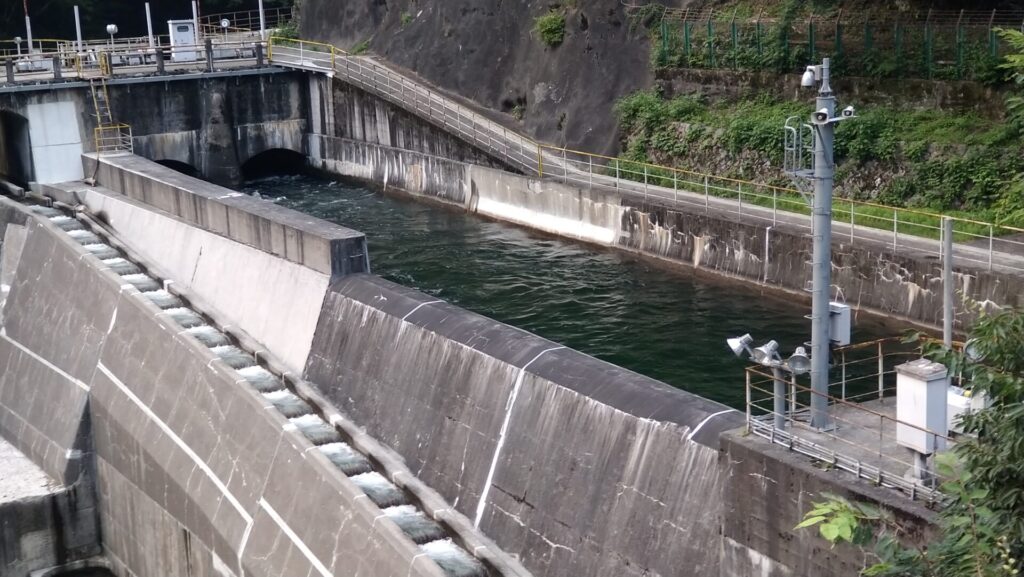 和知野ダムの沈砂池
