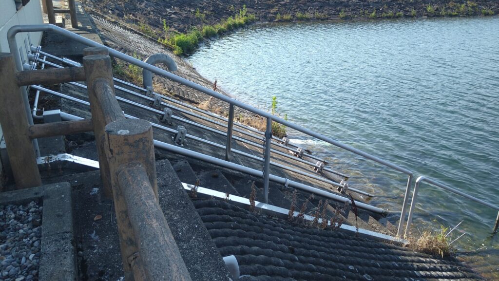十二貫野湖の取水設備