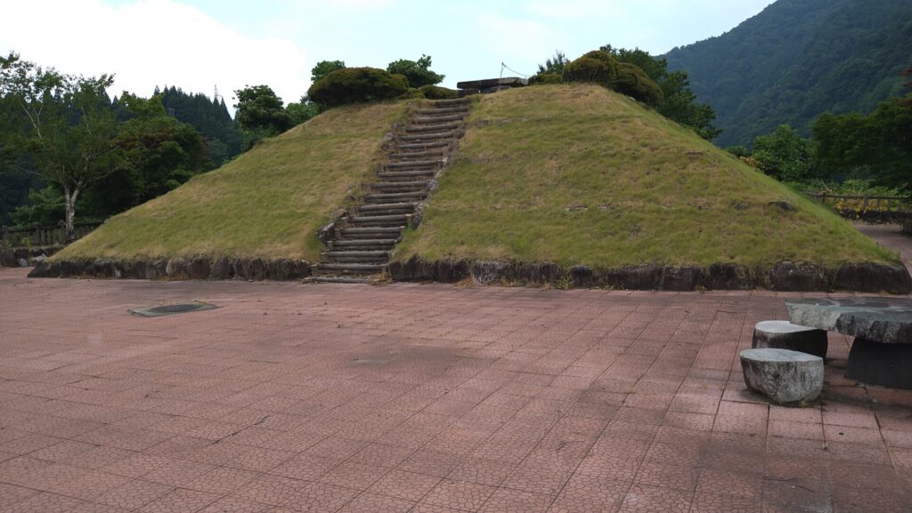 上市川第2ダムの広場