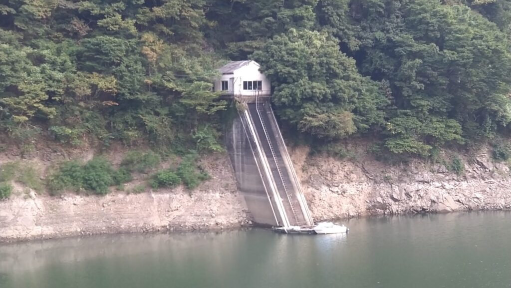 上市川ダムのインクライン