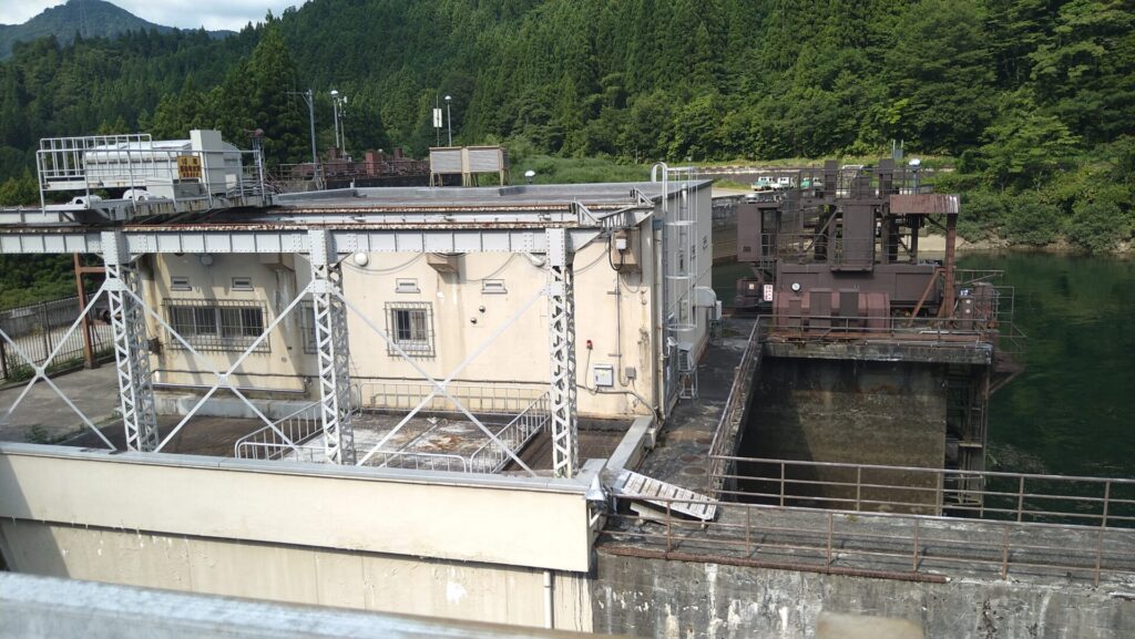 小俣ダムの発電所