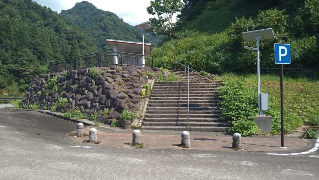 舟川ダムの展望台