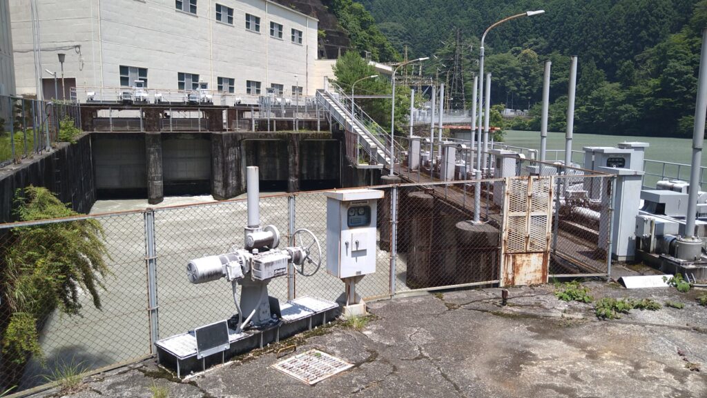 大井川ダムの取水口