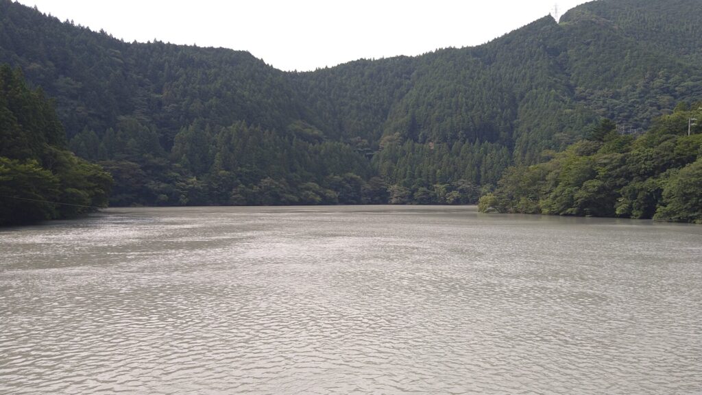 笹間川ダムのダム湖
